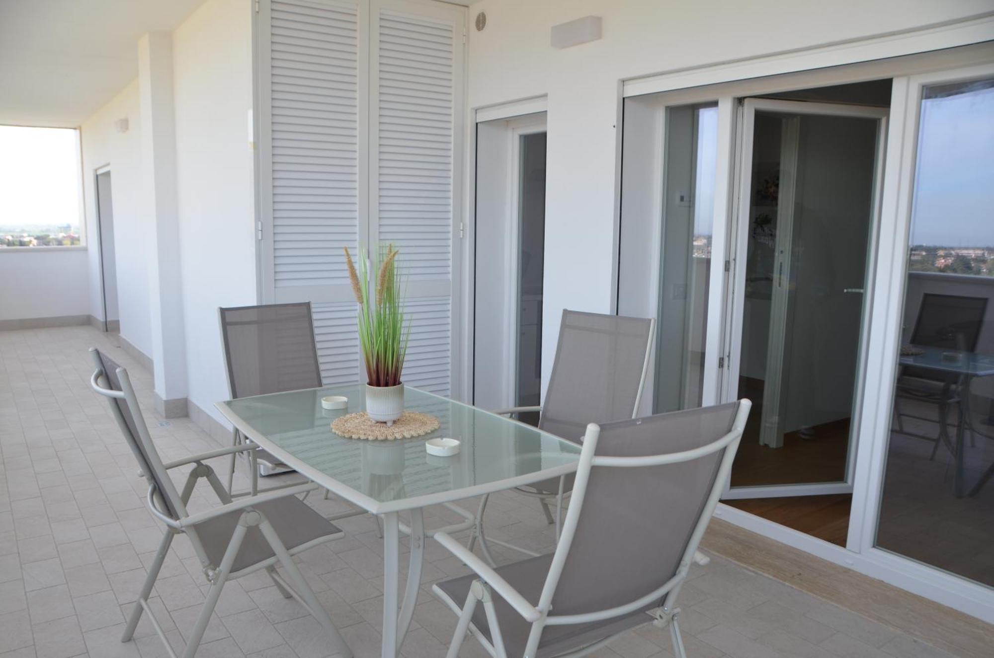 פומזיה Suite 39 Tra Roma E Il Mare מראה חיצוני תמונה